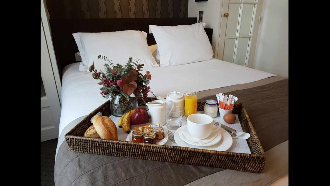 Henri IV Rive Gauche 2