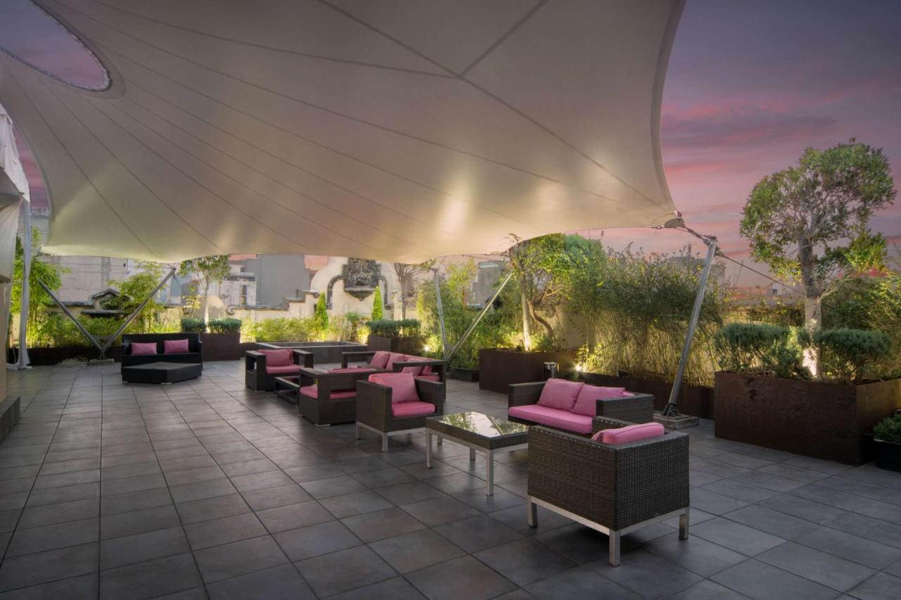 Hampton Inn & Suites Mexico City - Centro Historico 2