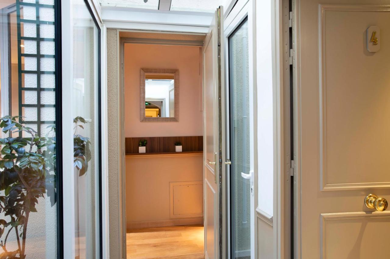 Hotel de la Tour Eiffel 1