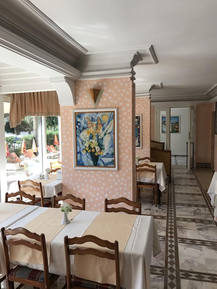 Yacht Marina Apart Hotel 2