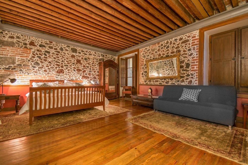 Casa Sauto Wonderful Vintage Luxury Suite 1