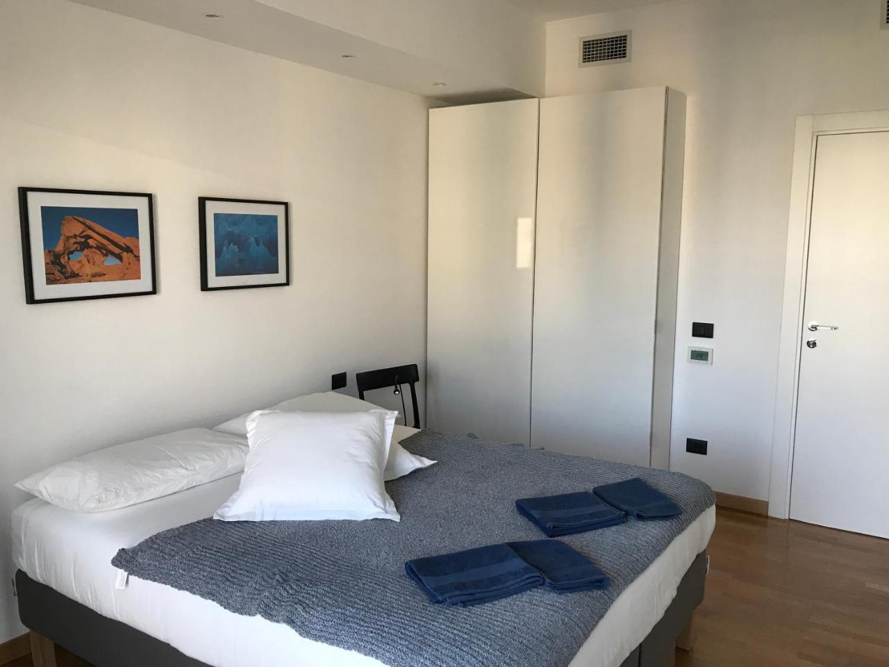 Feel at Home Apartments & Rooms 1