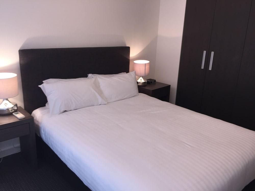 Wyndel Pacific North Sydney 2