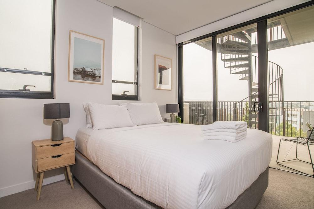 Inner City Penthouse with Private Rooftop 1