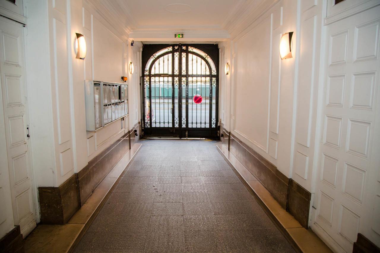 Just Renovated 138m2 on the Seine 1