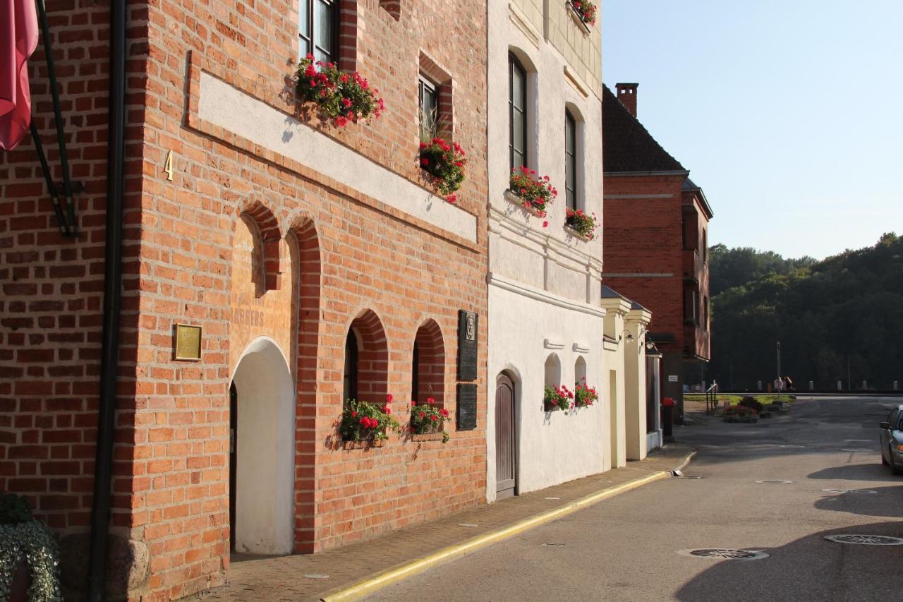 Old Town Apartment with a Separate Entrance (Adults Only) 2