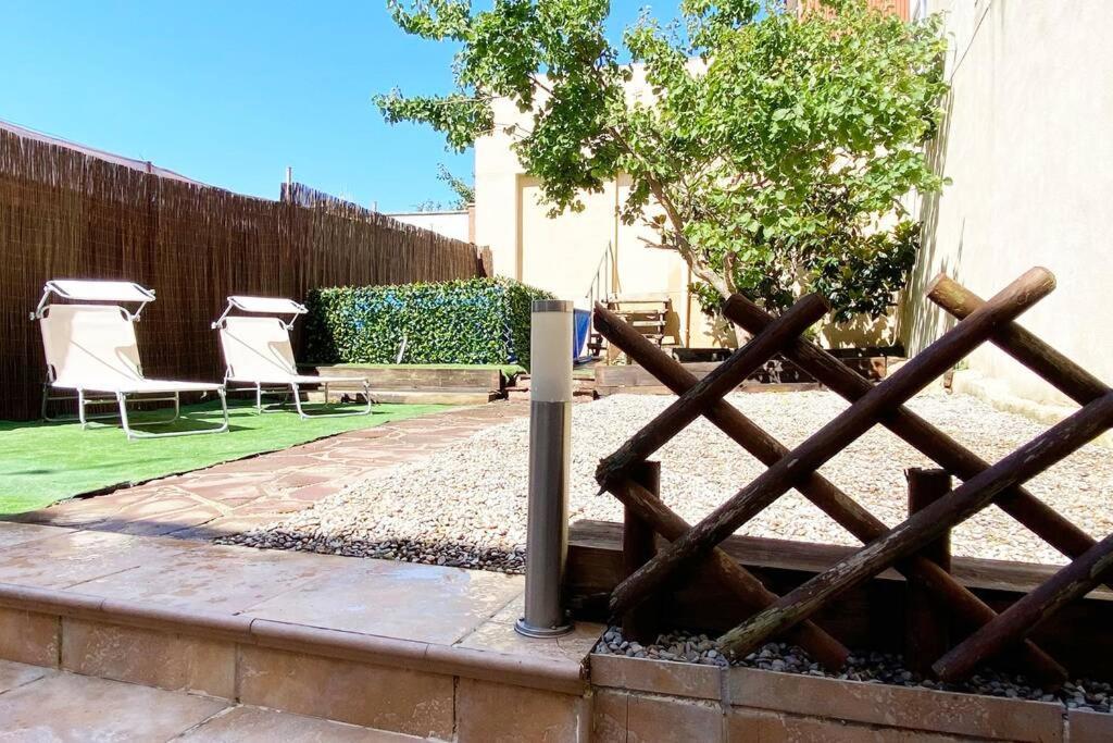 Casa Adosada Con Jardín.