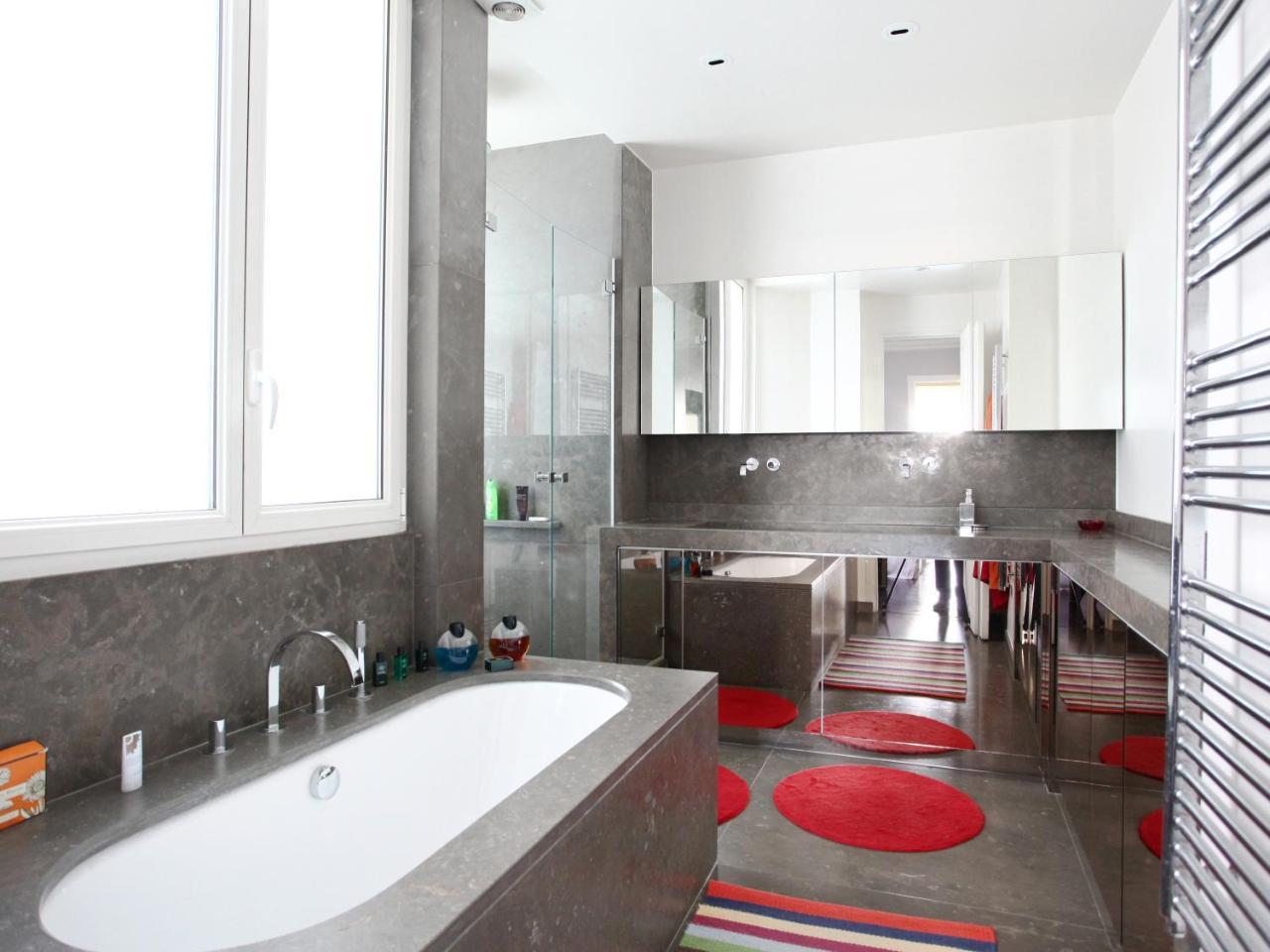 Outstanding 2 Bedrooms with a Terrific Eiffel Tower View 2