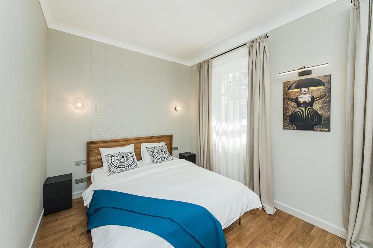 Kaunas Town Hall Apartment 5a by Urban Rent 1