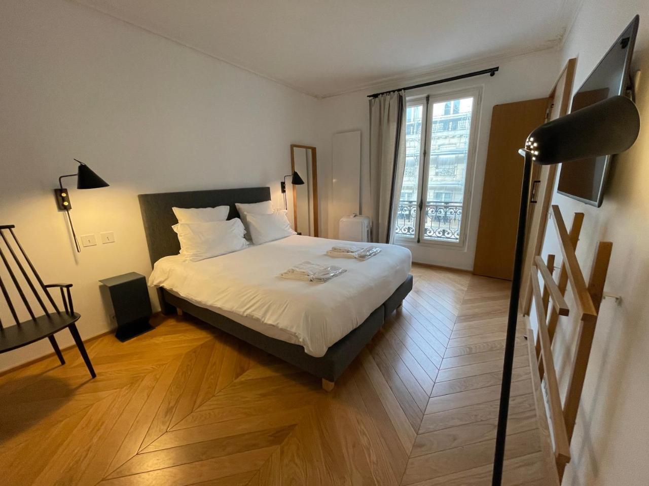 Residences Harcourt - Ile Saint Louis - Paris 1