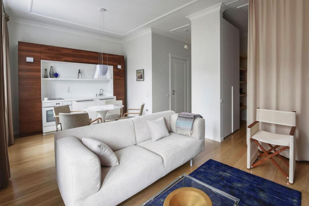 Design Studio Apartment with Balcony by Hostlovers 2