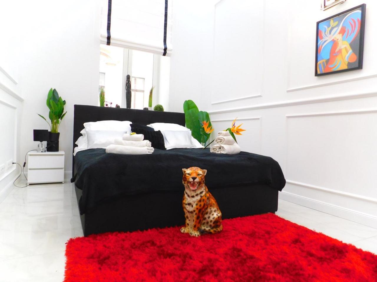 The Wonder Deer Apartment Next To the Opera Self Check-In (Adults Only)