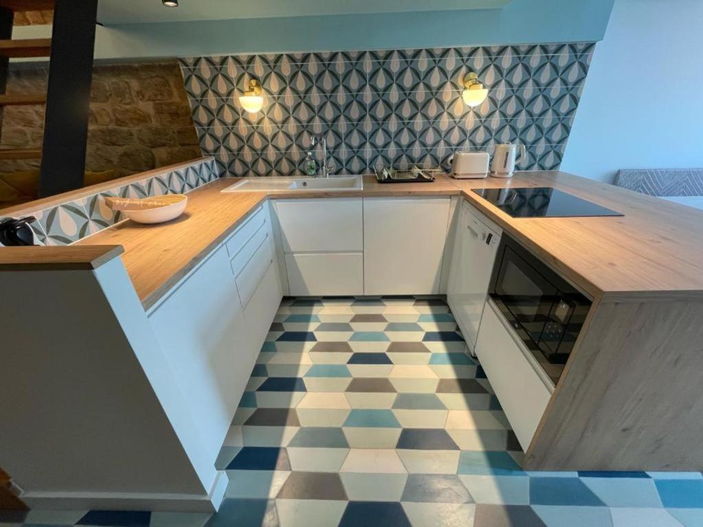 Appartement Atypique Au Pied du Sacre Cœur 2