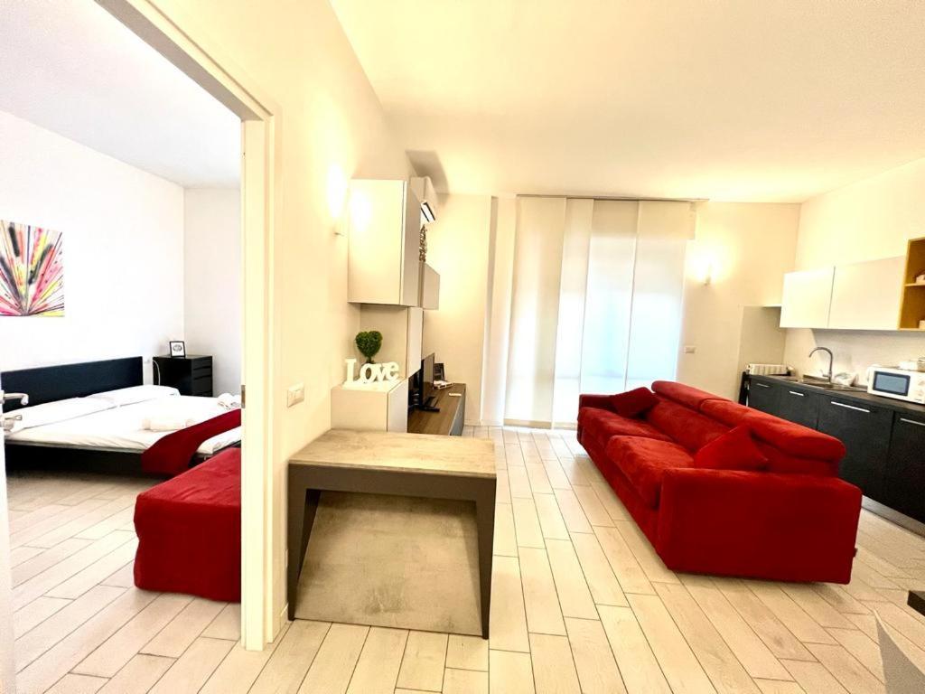 Kibilu - Via Ponte Seveso Stazione Centrale 2