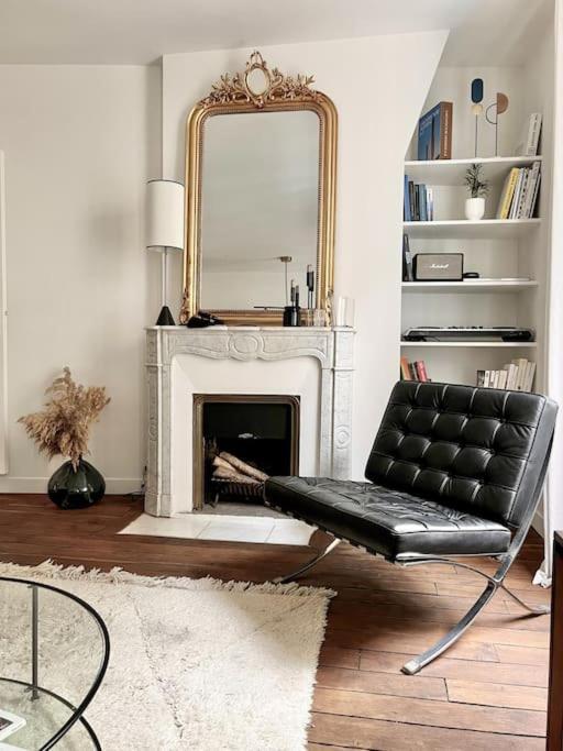 Why Paris ? Why Montmartre ? 2