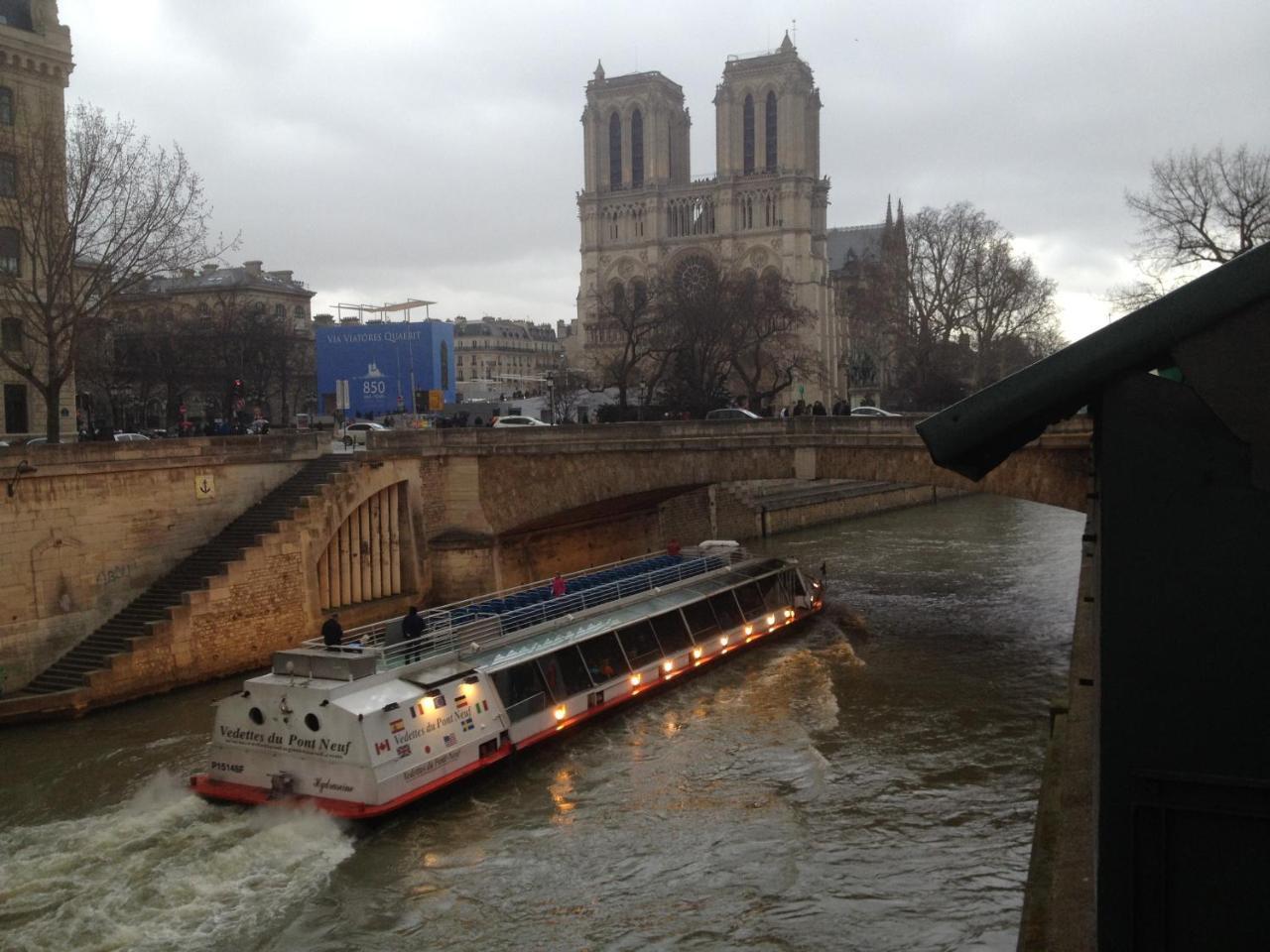 Bernardo 42 Galande (Adults Only) 1