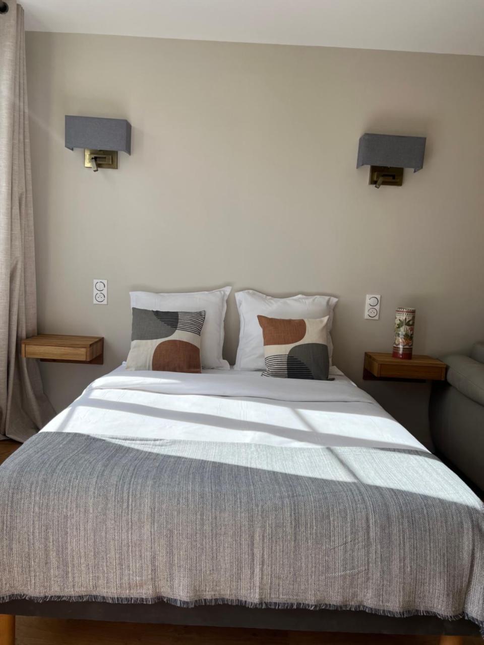 Studio Apartments Rue de la Harpe 1