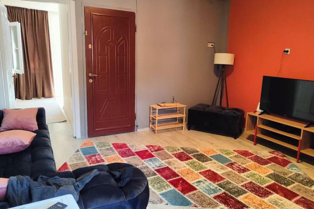 A Colorful Beyoglu House