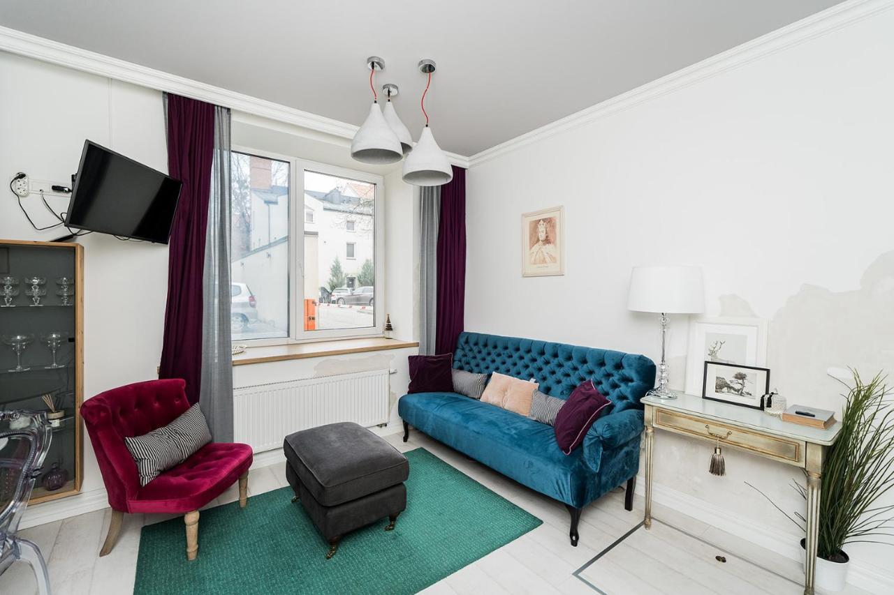 Charming Apartment in Kaunas Old Town by Urban Rent 1