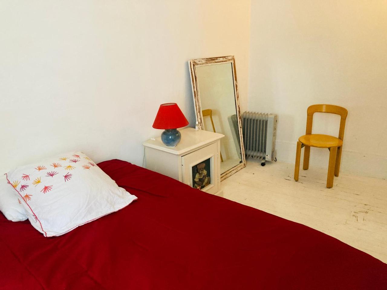 Chambre Avec Terrasse a Montmartre Sacre Coeur (Adults Only) 2