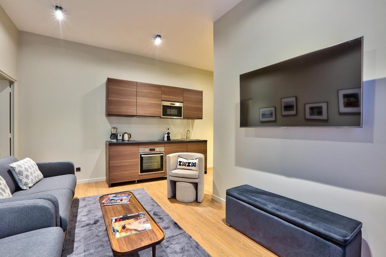 140 - Urban Duplex Near Saint-Germain Des Pres 2