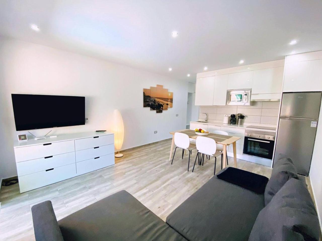 Costa Adeje - Beautiful 2 Bedroom Apartment 2