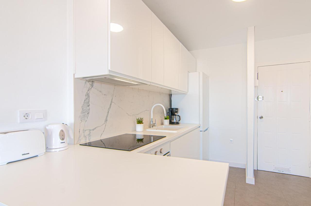 Modern Ocean View Apartment Ph12 2