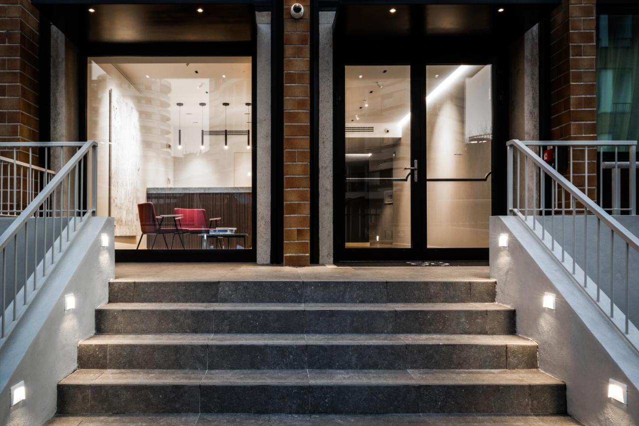 Co99 Art Building Residence