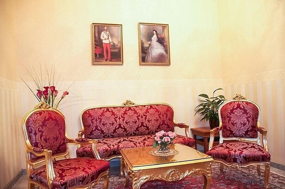 Opera Suites Vienna 2