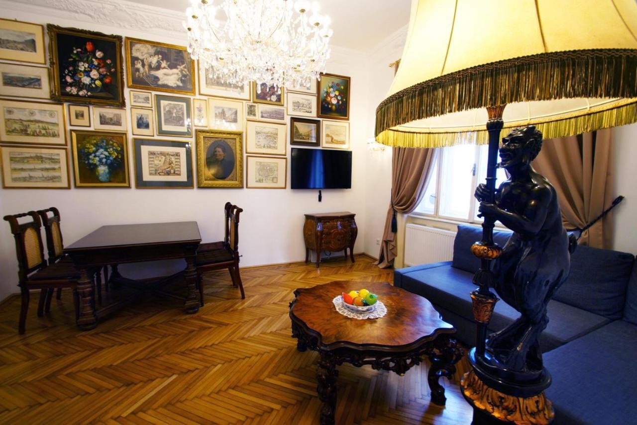 7th Heaven Vienna Center Apartments 1