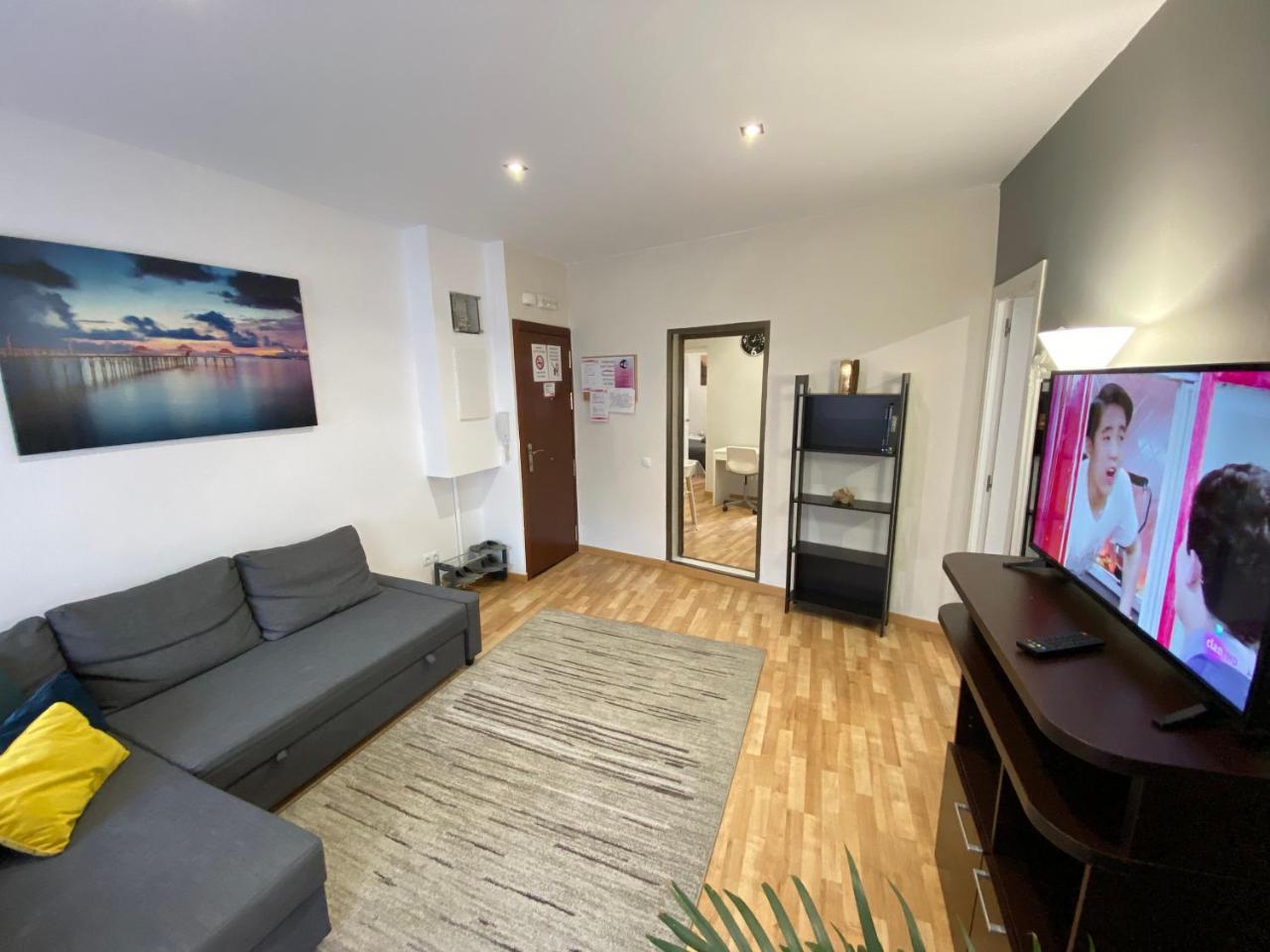 Comfortable Renovated Flat, Wifi!