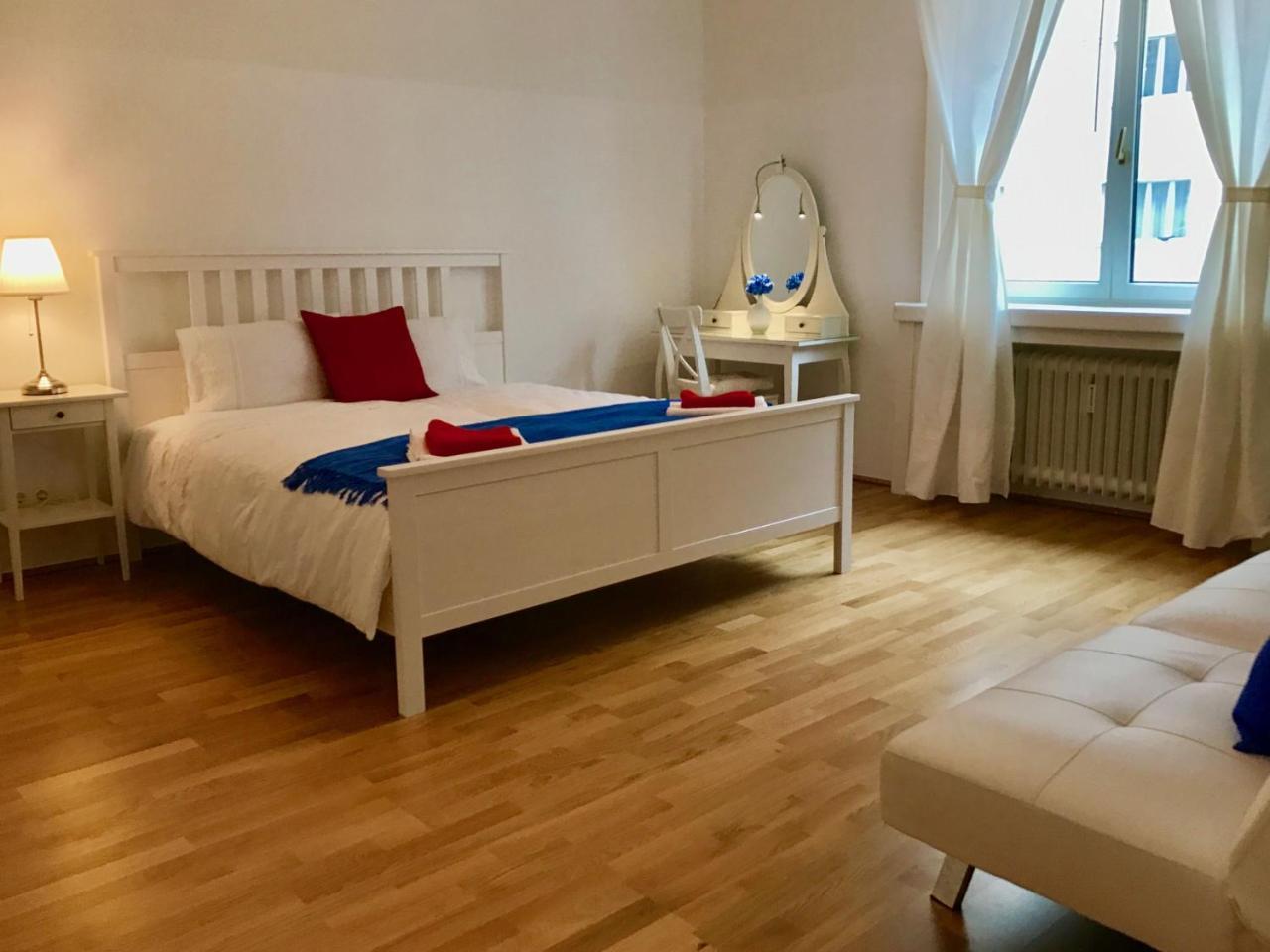 Apartment France | Operastreet 1