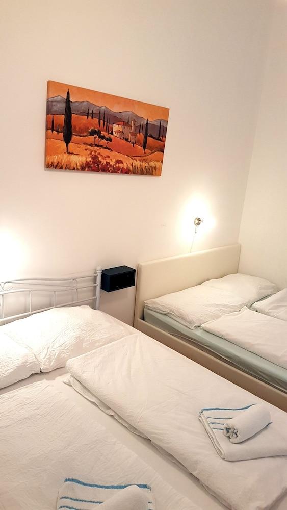 Sobieski Apartments St. Stephen Cathedral 2