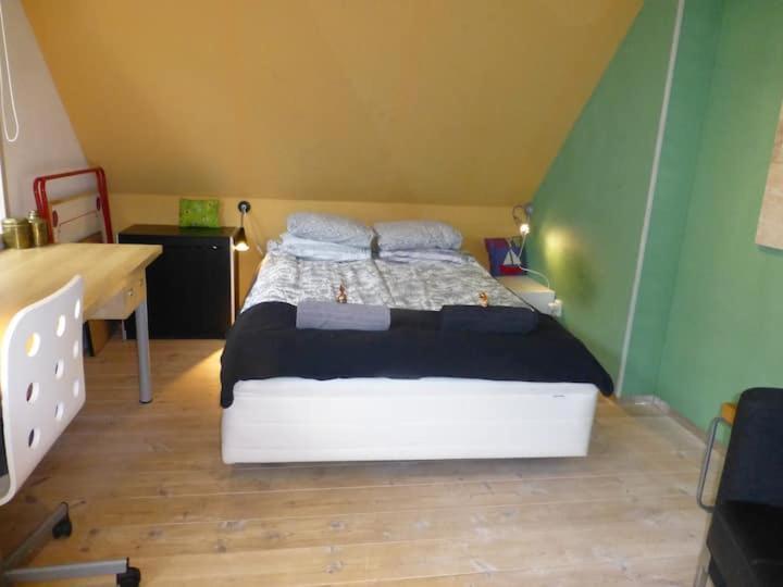 Pink House Room#1 Stockholm 1