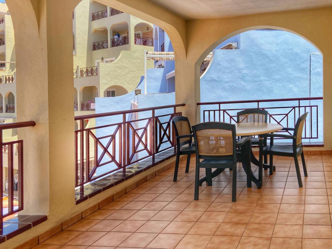 Tenerife Los Cristianos Dinastia Complex 1