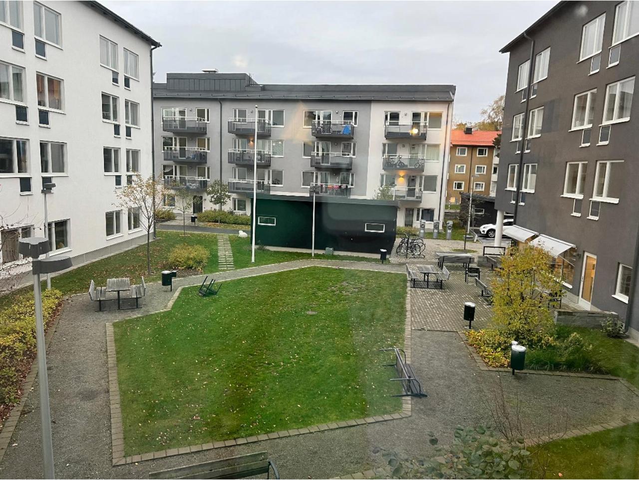 Cozy Studio Apartment-Home Away From Home