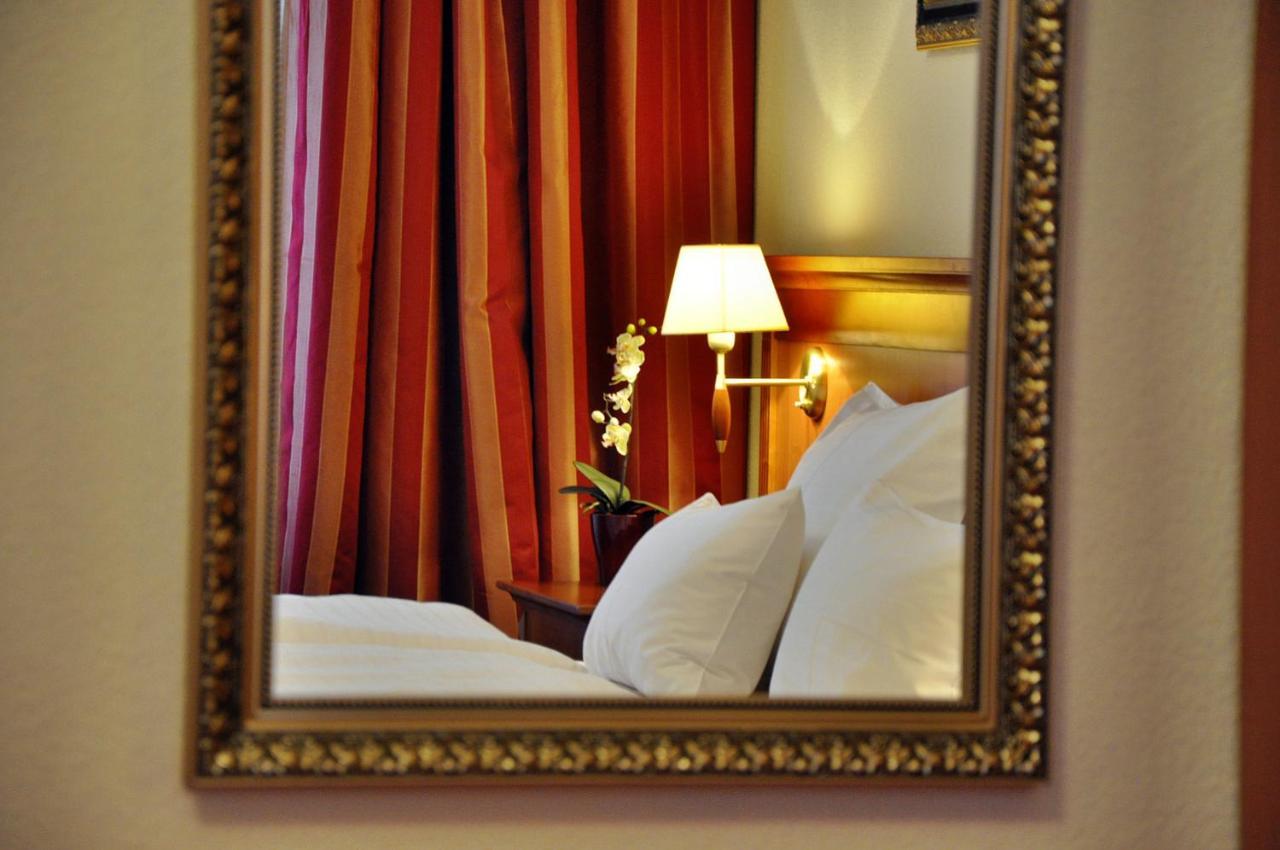 Private Comfort Stephansplatz - Self Check in (Adults Only) 2