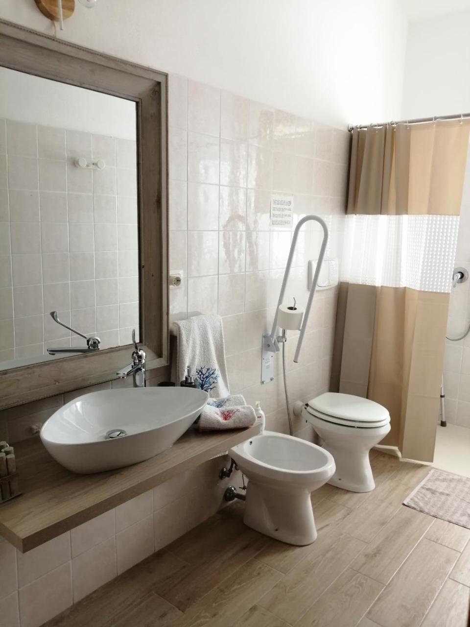 Residenza Agrituristica Santa Lucia Con Piscina 2