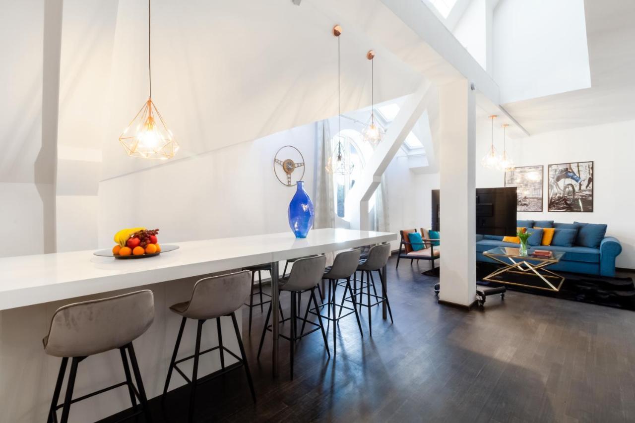 Extraordinary City Center Residence @Stephansplatz 2