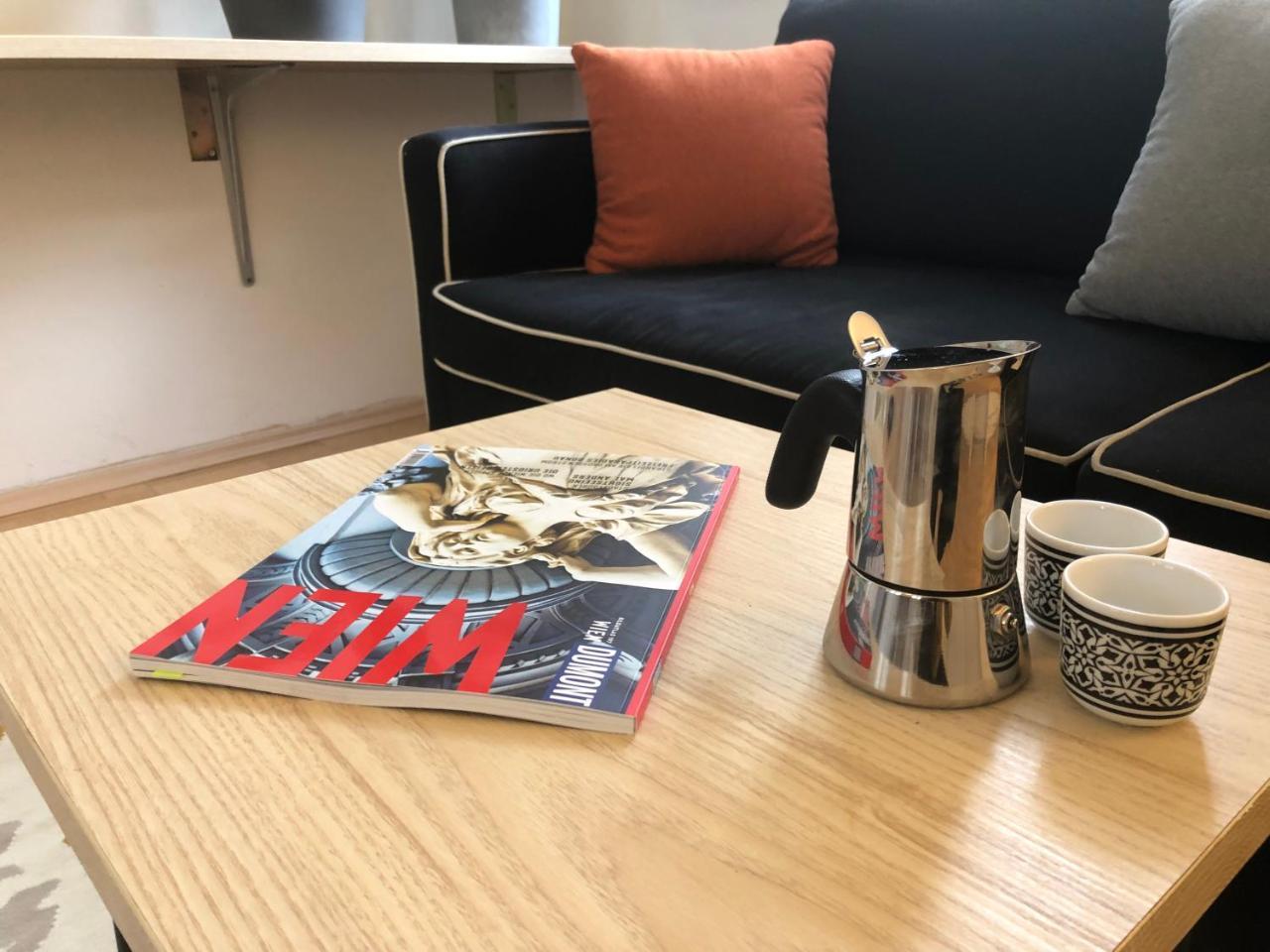 2 Zimmer Apartment Mit Terrasse! Schonbrunn-Nahe 1