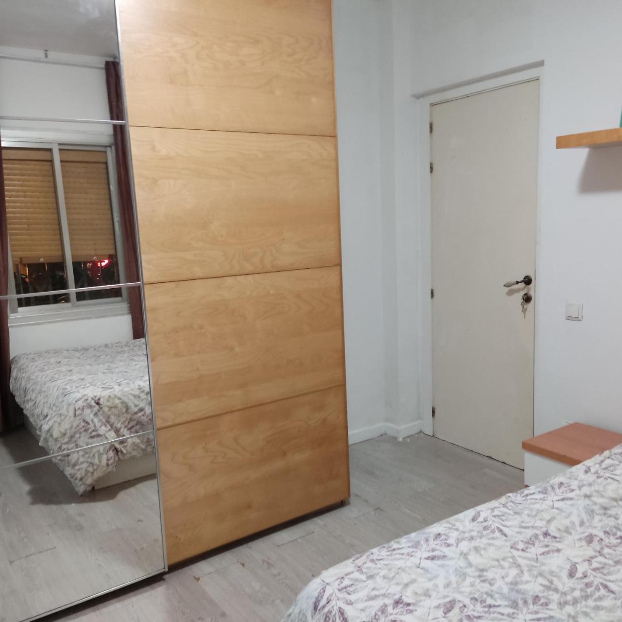 Casa Nou Con 2 Gatos Bano Compartido Y Sin Cocina 2