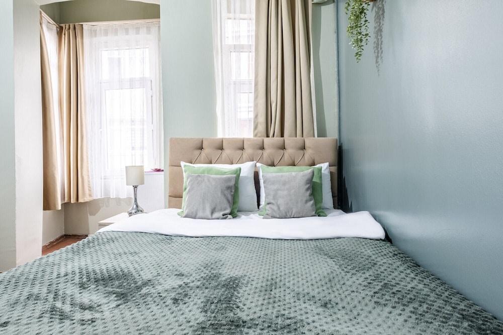 Cozy And Central Studio Flat in Beyoglu 1