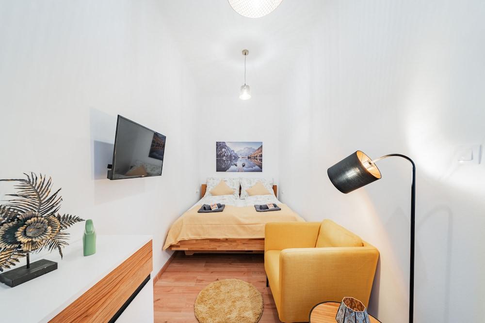 3 Bedrooms - 75sqm - 15 Min. City Center 1