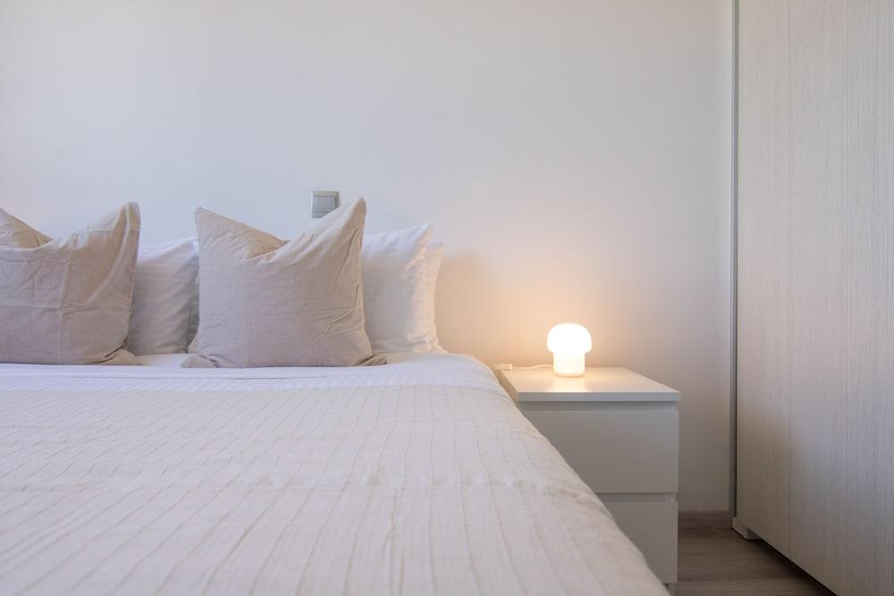 Phaedrus Living City Flat Rafaella 6