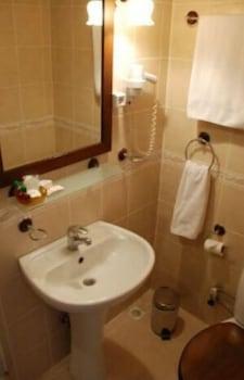 Hotel Megara Palace 2