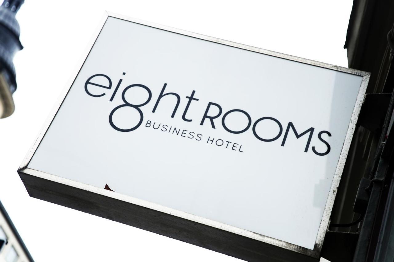 Eight Rooms 1