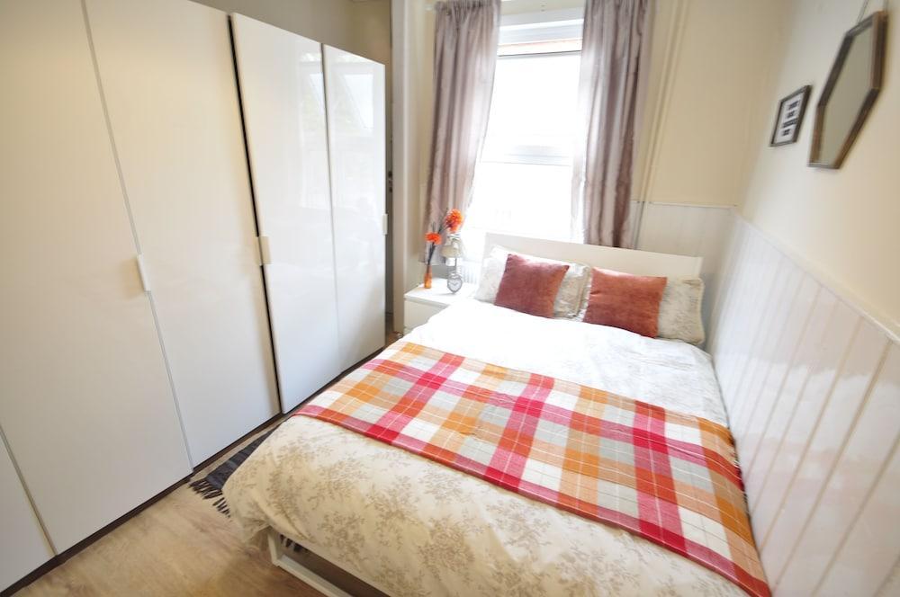 Old Nichol Guest Apartment 1