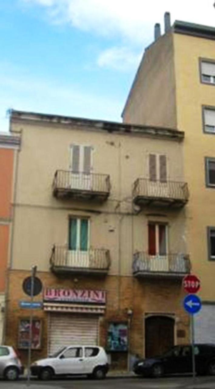 B&B Le Finestre Su Via Cavour 2