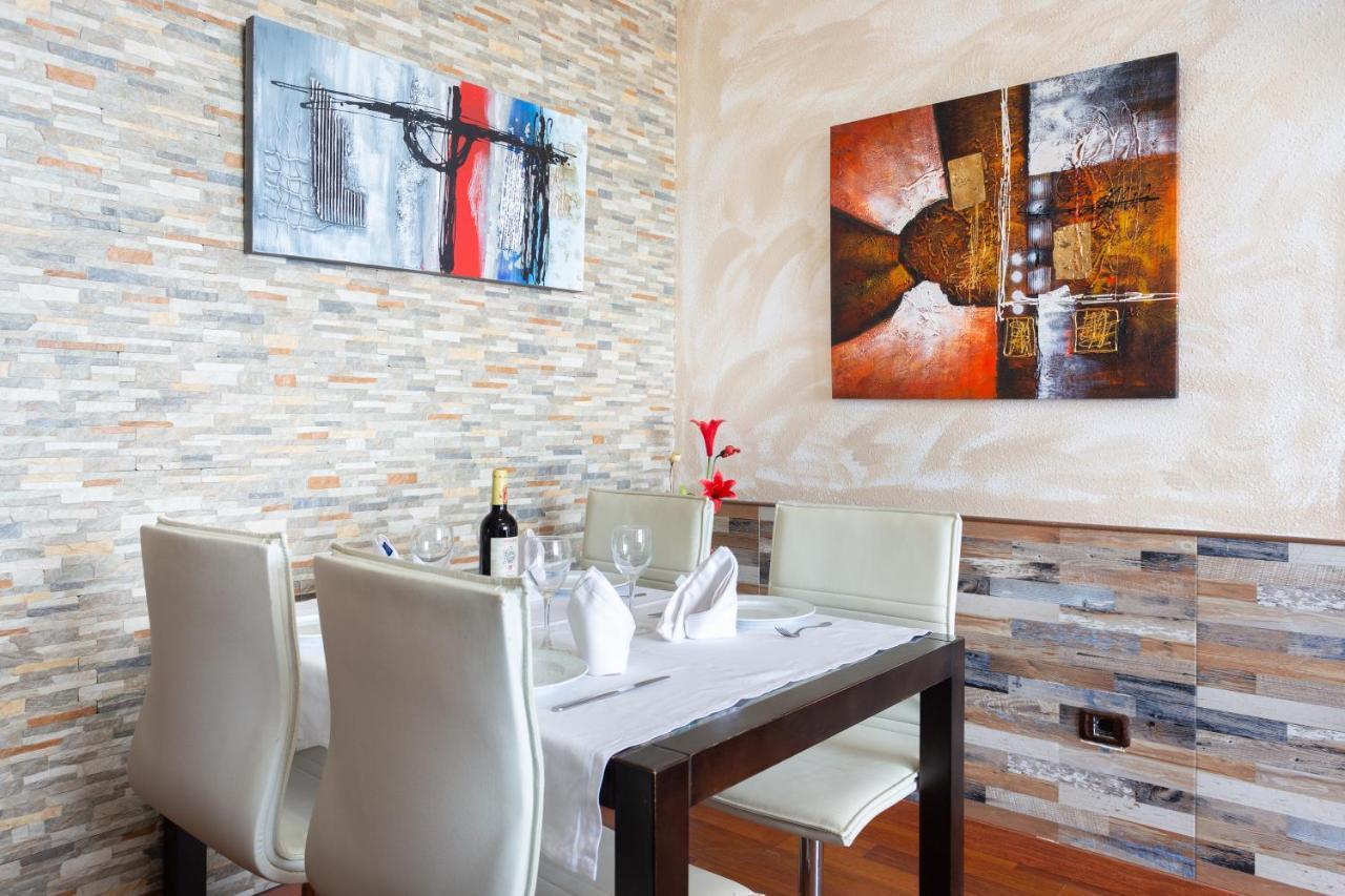 Apartamento En Primera Linea de Playa Con Aire Acondicionado 1