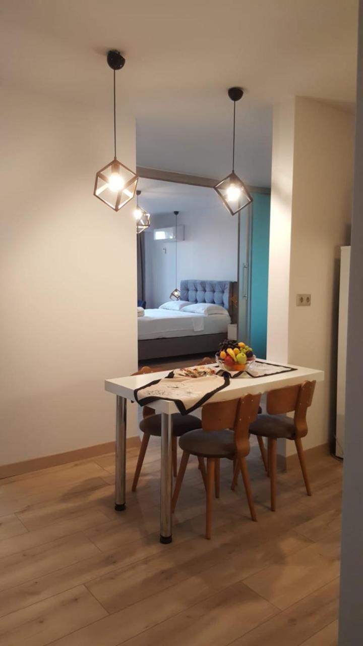 Mavi Avlu - Main Square Old Town 2